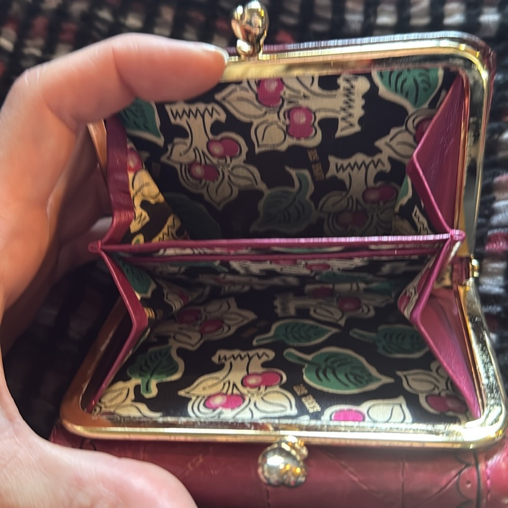 ♥️Great USED Condition Anna Sui Cherry Heart Embellished Red Leather Wallet - Picture 8 of 16